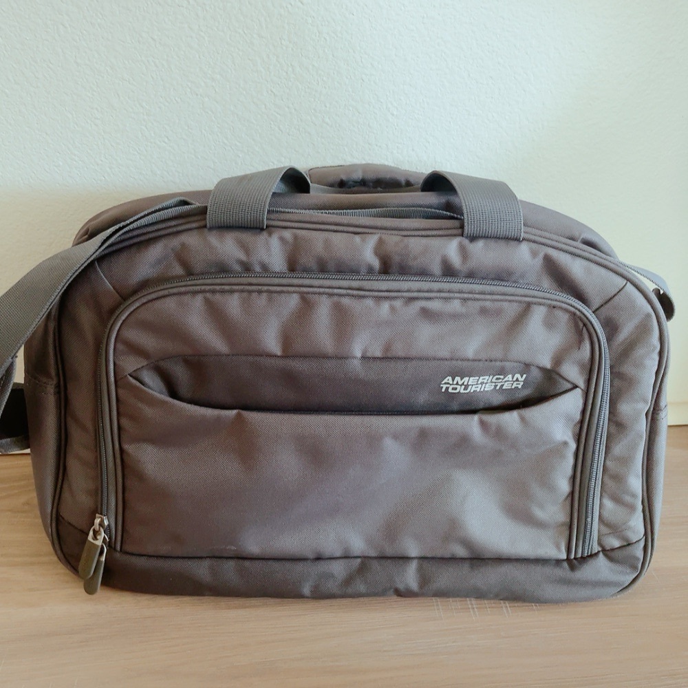 American tourister weekender bag